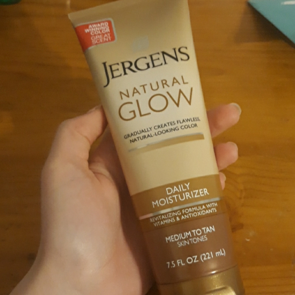 Jergens tanning lotion